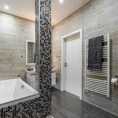 Marianska Nest * Pozsony