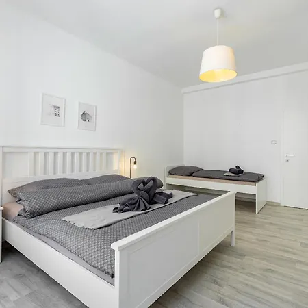 Marianska Nest *